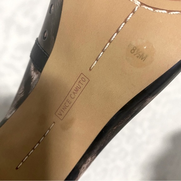 VINCE CAMUTO Anessta Clear Black Animal Leopard Print Pump Heels 8.5M NWOT - Picture 6 of 9